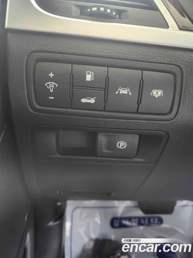 Hyundai Genesis 2014 thumb 6