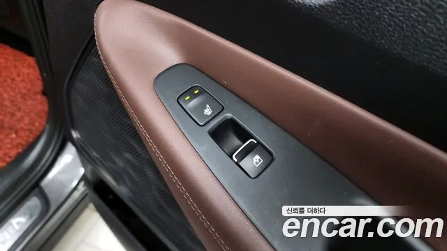 Hyundai Santa Fe 2019 thumb 8