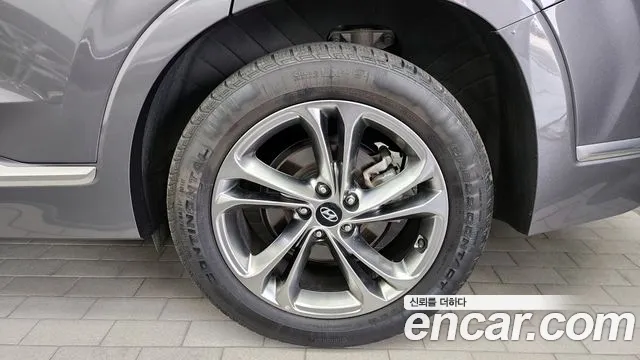 Hyundai Santa Fe 2019 thumb 11