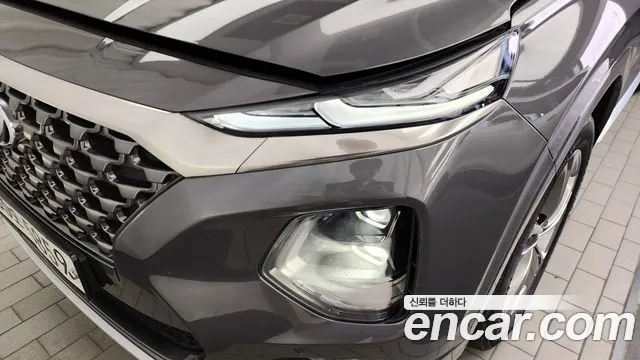 Hyundai Santa Fe 2019 thumb 6