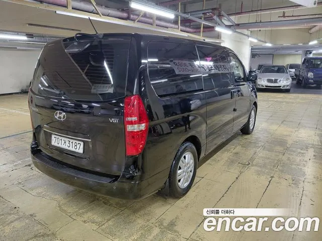 Hyundai Staria 2017 thumb 12