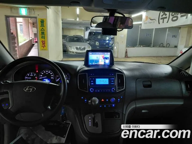 Hyundai Staria 2017 thumb 2