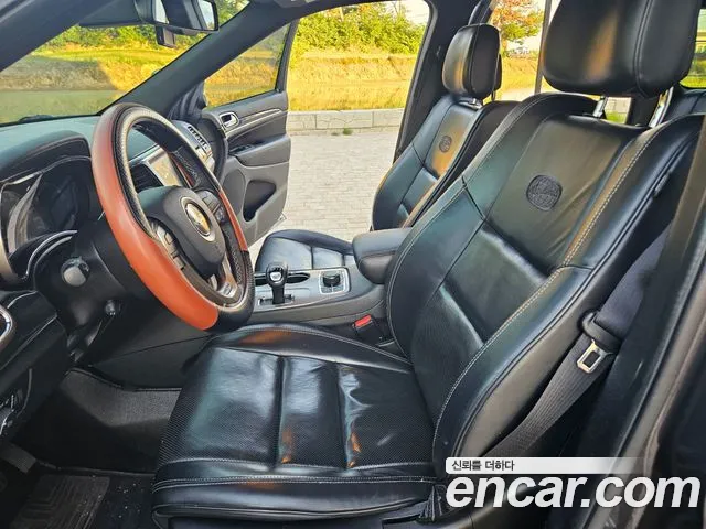 Jeep Grand Cherokee 2015 thumb 6