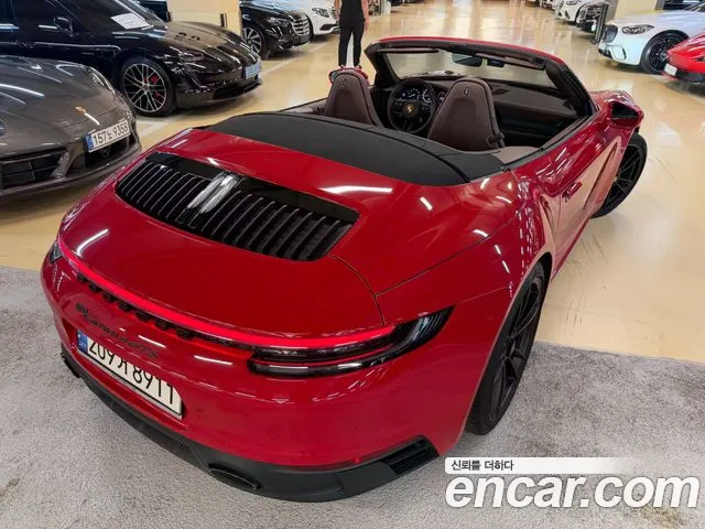 Porsche 911 2022 thumb 7