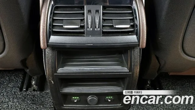 BMW X5 2015 thumb 10