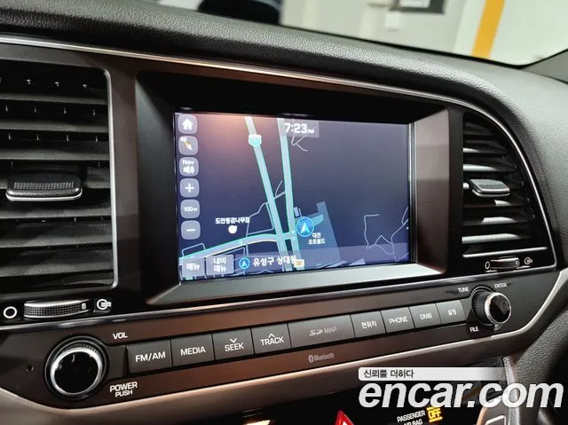 Hyundai Avante 2016 thumb 6