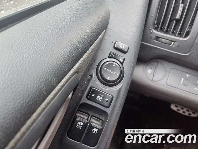 Hyundai Staria 2014 thumb 7
