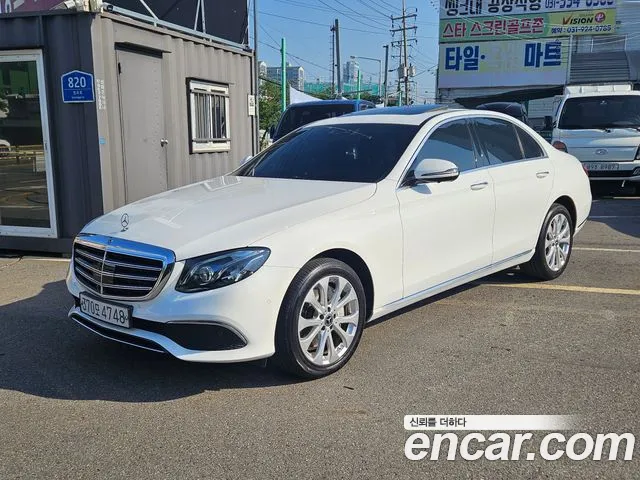 Mercedes-Benz E-Class 2020 thumb 12