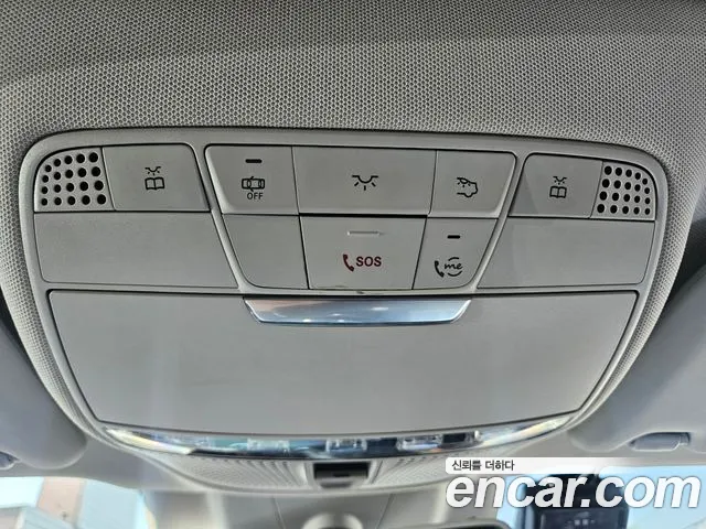 Mercedes-Benz E-Class 2020 thumb 9
