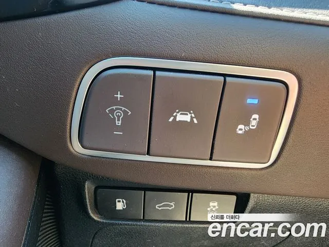 Hyundai Grandeur 2017 thumb 6