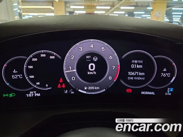 Porsche Panamera 2025 thumb 12