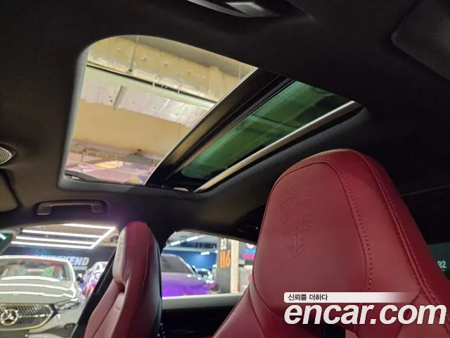 Porsche Panamera 2025 thumb 2