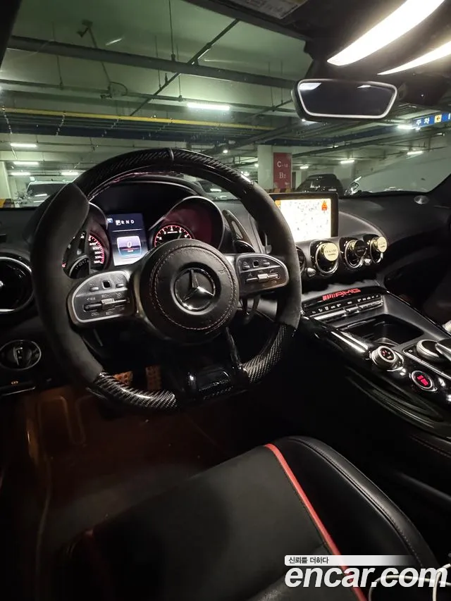 Mercedes-Benz AMG GT 2016 thumb 9