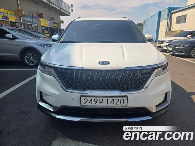 Kia Carnival 2021 thumb 2