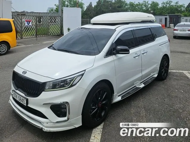 Kia Carnival 2018 thumb 9