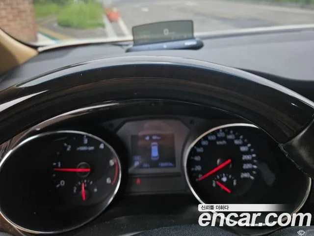 Kia Carnival 2018 thumb 12