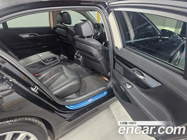 BMW 7 серии 2018 thumb 5