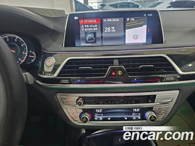 BMW 7 серии 2018 thumb 11