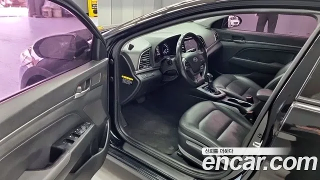 Hyundai Avante 2017 thumb 6