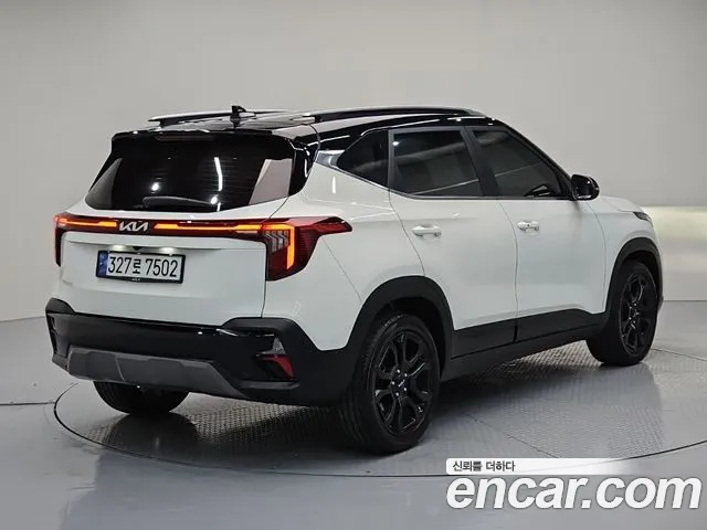 Kia Seltos 2022 thumb 2