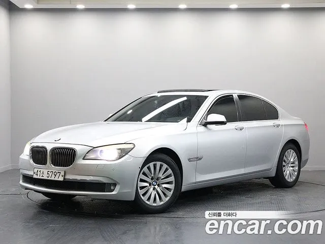 BMW 7 серии 2009 thumb 10