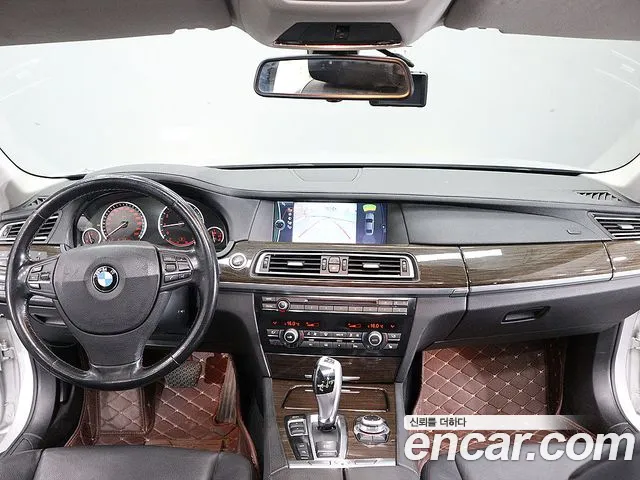 BMW 7 серии 2009 thumb 9