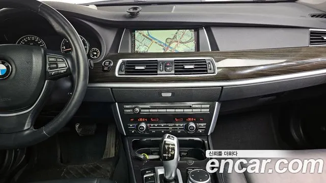 BMW 5 серии Gran Turismo 2015 thumb 12