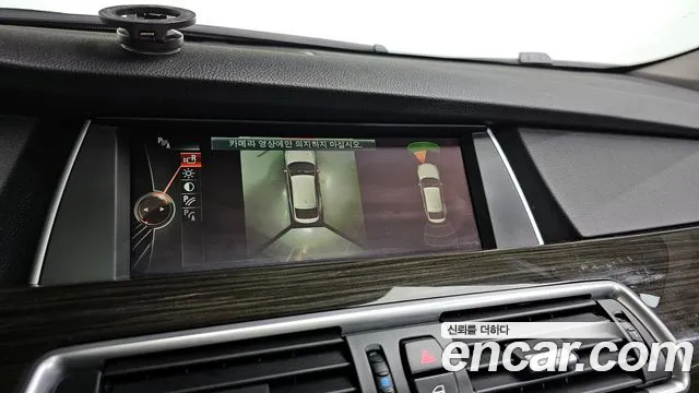 BMW 5 серии Gran Turismo 2015 thumb 10