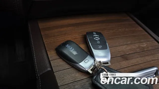 Mercedes-Benz E-Класс 2020 thumb 9