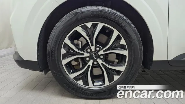 Kia Carnival 2022 thumb 11