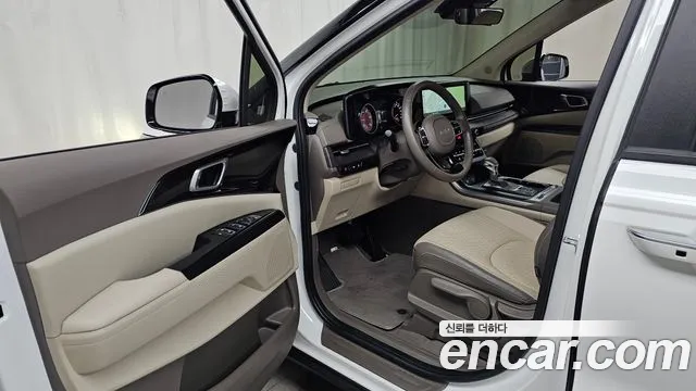 Kia Carnival 2022 thumb 5