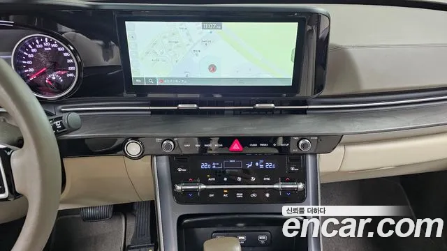 Kia Carnival 2022 thumb 4