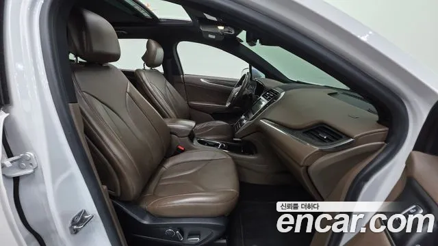 Lincoln MKC 2017 thumb 6