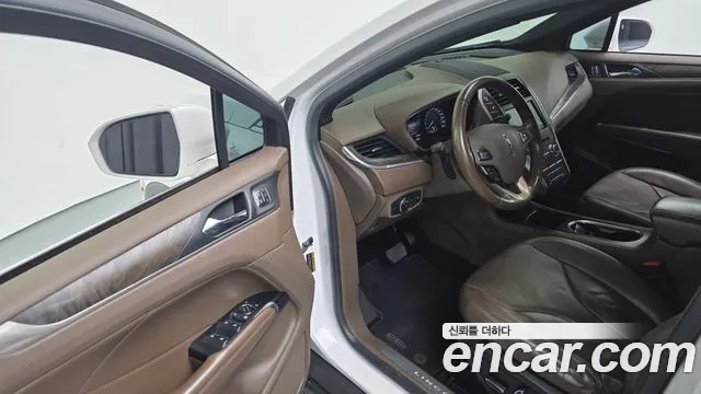 Lincoln MKC 2017 thumb 4