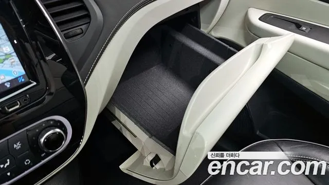 Renault QM3 2019 thumb 6