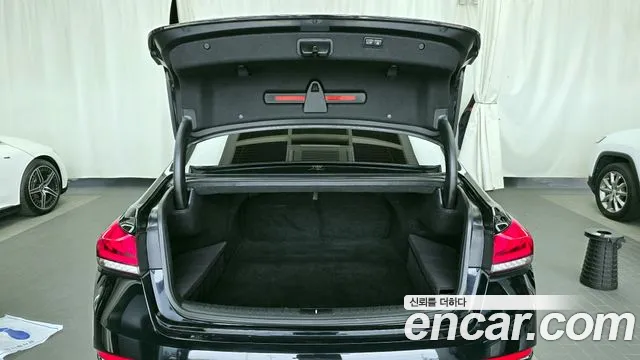 Genesis G80 2016 thumb 3