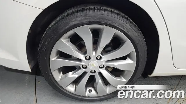 Chevrolet Malibu 2017 thumb 7