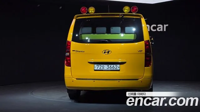 Hyundai Staria 2018 thumb 4