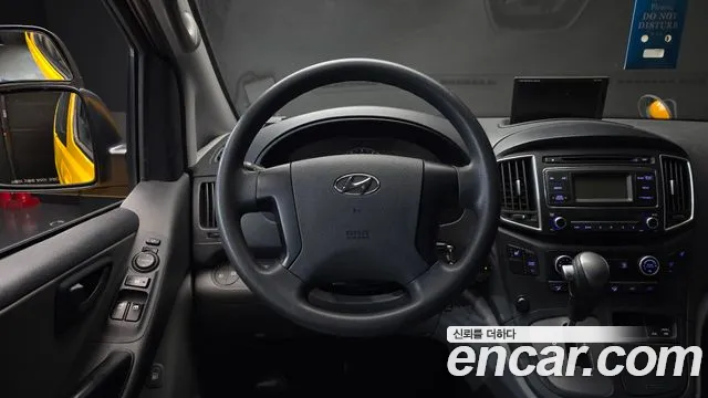 Hyundai Staria 2018 thumb 11