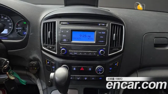 Hyundai Staria 2018 thumb 3