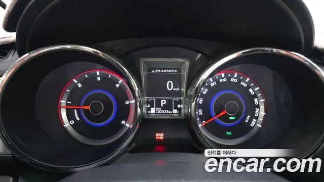 KGM Tivoli 2015 thumb 10