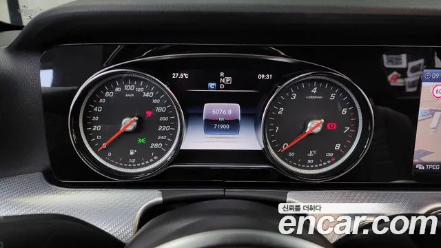 Mercedes-Benz E-Class 2019 thumb 7