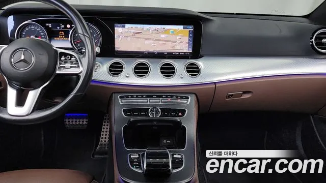 Mercedes-Benz E-Class 2019 thumb 4