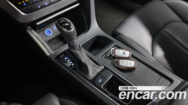 Hyundai LF 2016 thumb 9