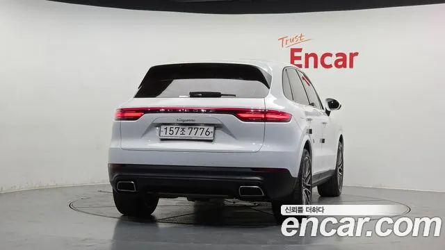 Porsche Cayenne 2019 thumb 8