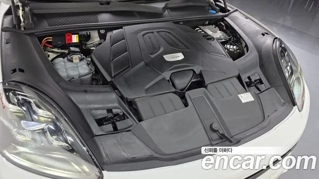 Porsche Cayenne 2019 thumb 6