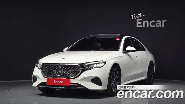 Mercedes-Benz E-Class 2025 thumb 10