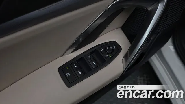 BMW X1 2024 thumb 4