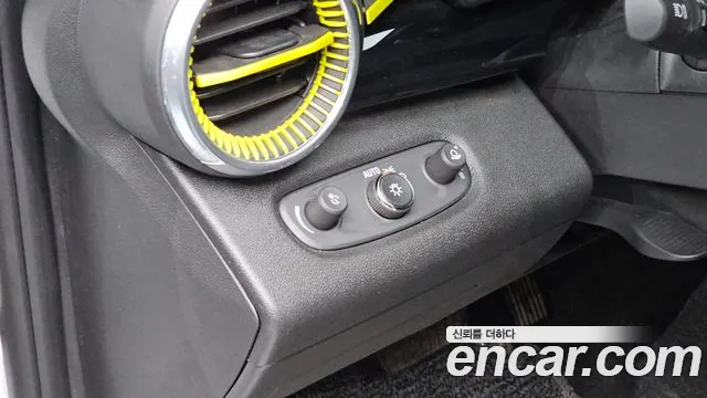 Chevrolet Tracker 2023 thumb 3