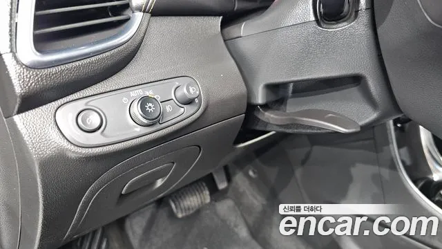 Chevrolet Trax 2018 thumb 4